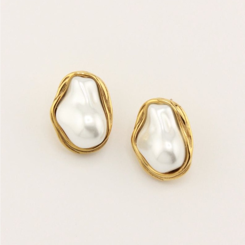 Baroque Pendant Earrings